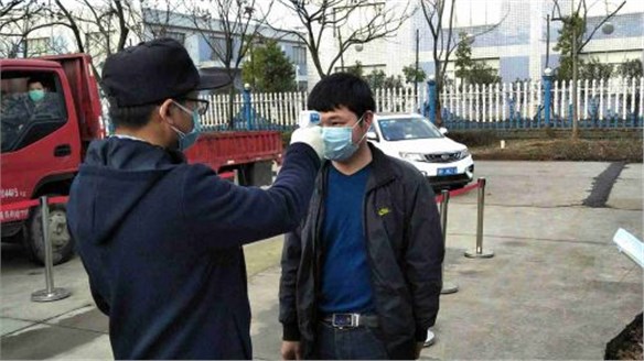 華鋁機(jī)械正式開(kāi)工，防疫生產(chǎn)兩不誤